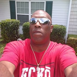 Meet your Posher, Amos